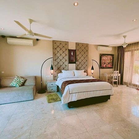 Villa Mandalika Lombok Kuta  Exterior photo